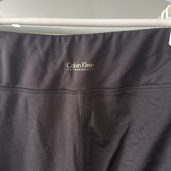 Excellent condition Calvin Klein workout leggings pink & black, thick - Picture 4 of 5